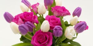 Romantic Gesture: Choosing the Best Anniversary Flowers for Your Love