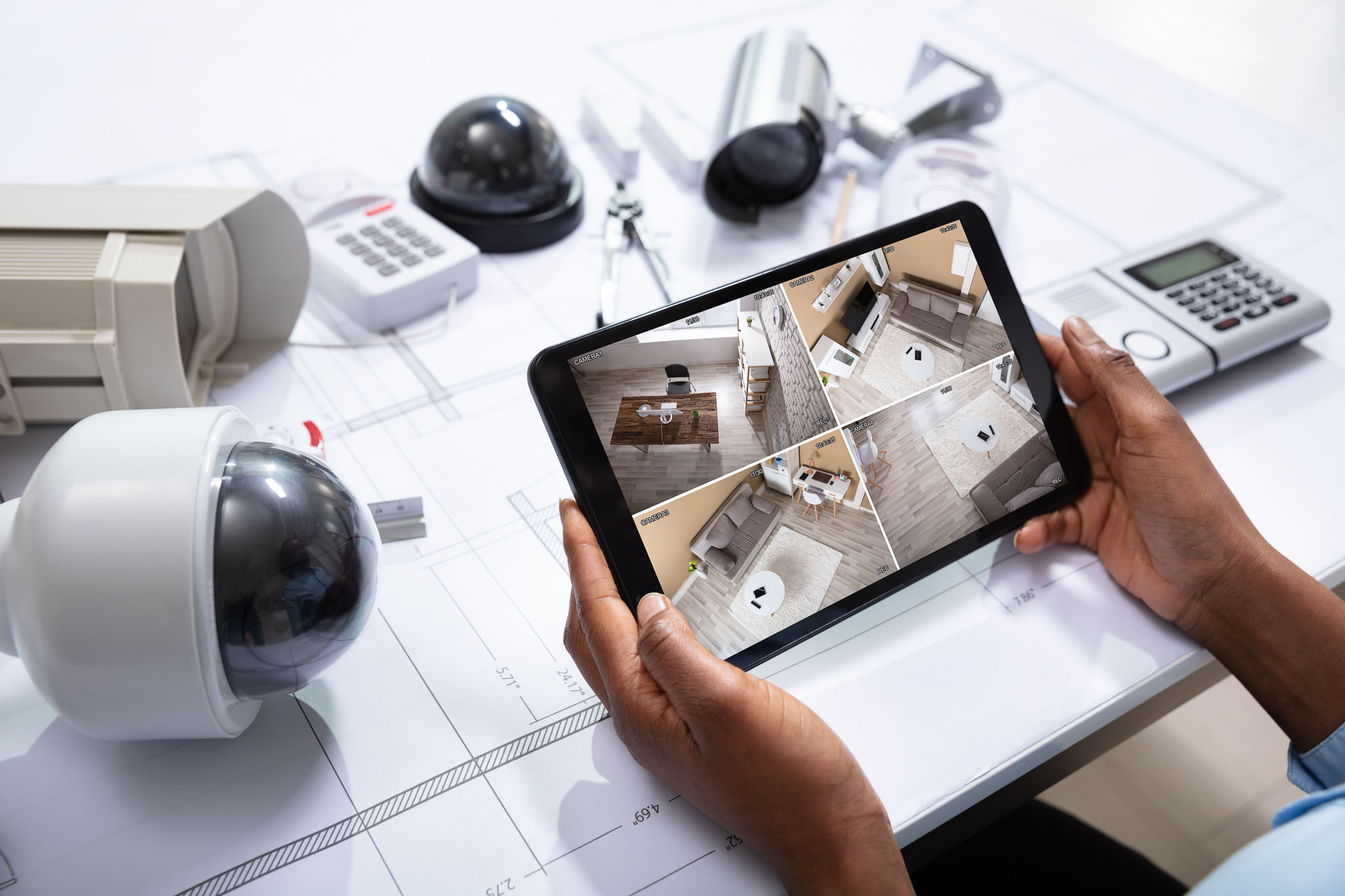 The Benefits of Back-to-Base Security Systems for Small Businesses